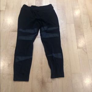 NWOT Vince Camuto leggings